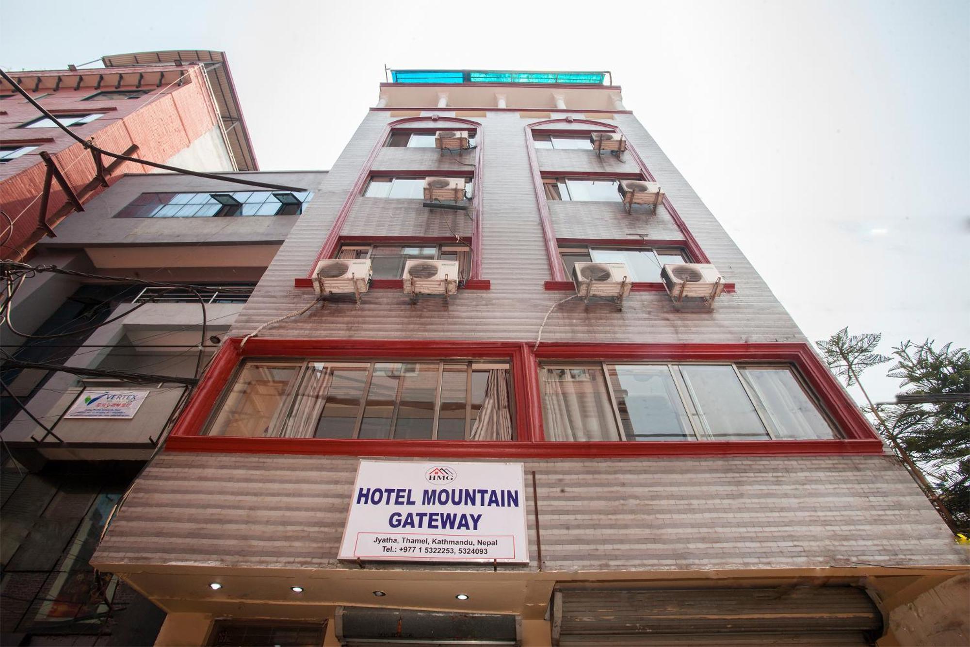 Hotel Mountain Gateway Катманду Екстер'єр фото